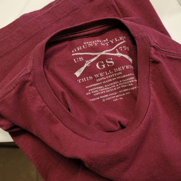 Grunt Style Wine Listens Tee - Picture 2 of 2